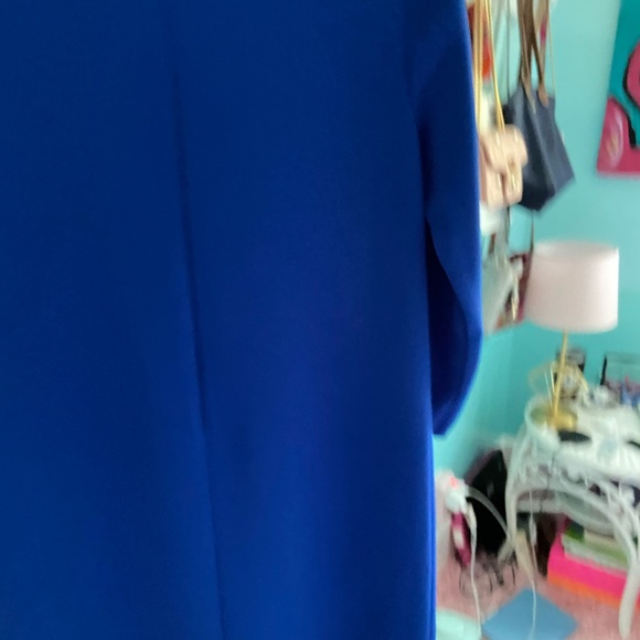 Simple dress - Picture 3 of 4